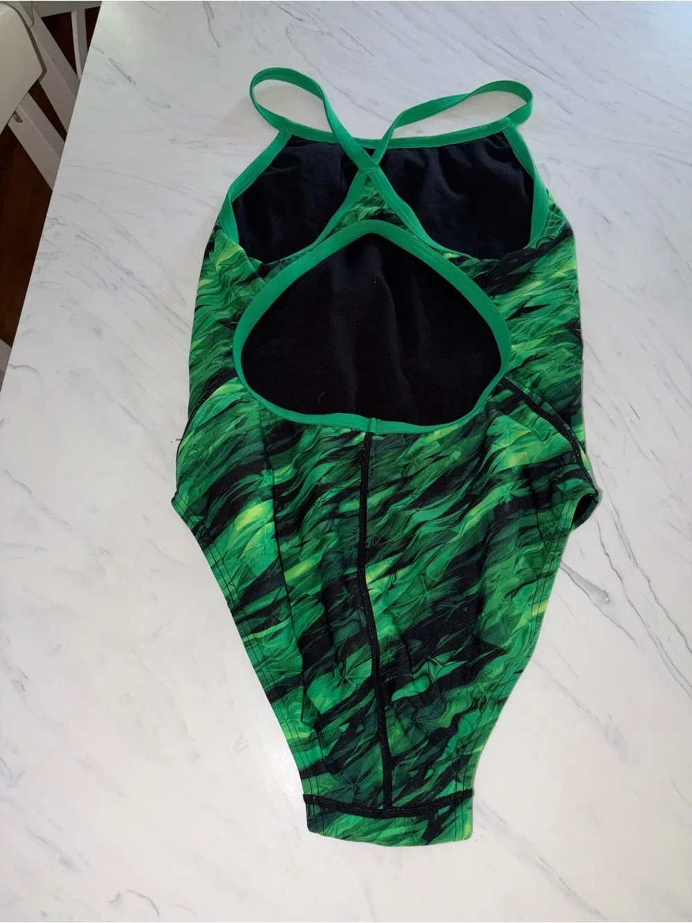 Tyr performance green black stripe racing suit sport Vitric 1 Piece Swimsuit 38